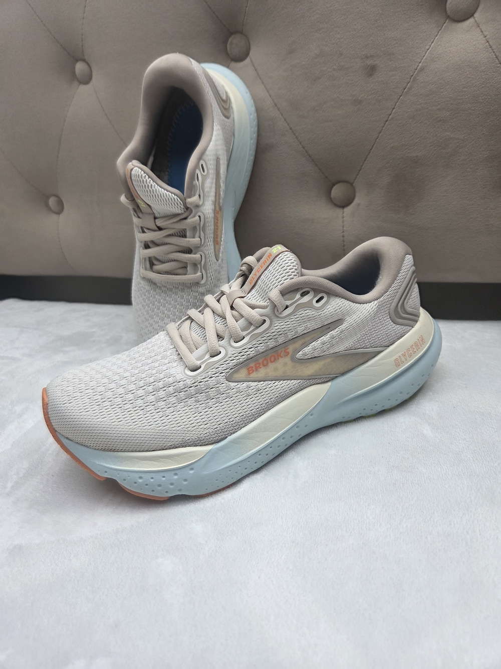 Brooks Glycerin 21 Women 7 Wide D Coconut Aqua Running Shoes Sneakers
